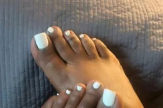 Just Visiting 💋 Ask About My Cuddle Kiss Watch a Movie Package🎥 - Image 6